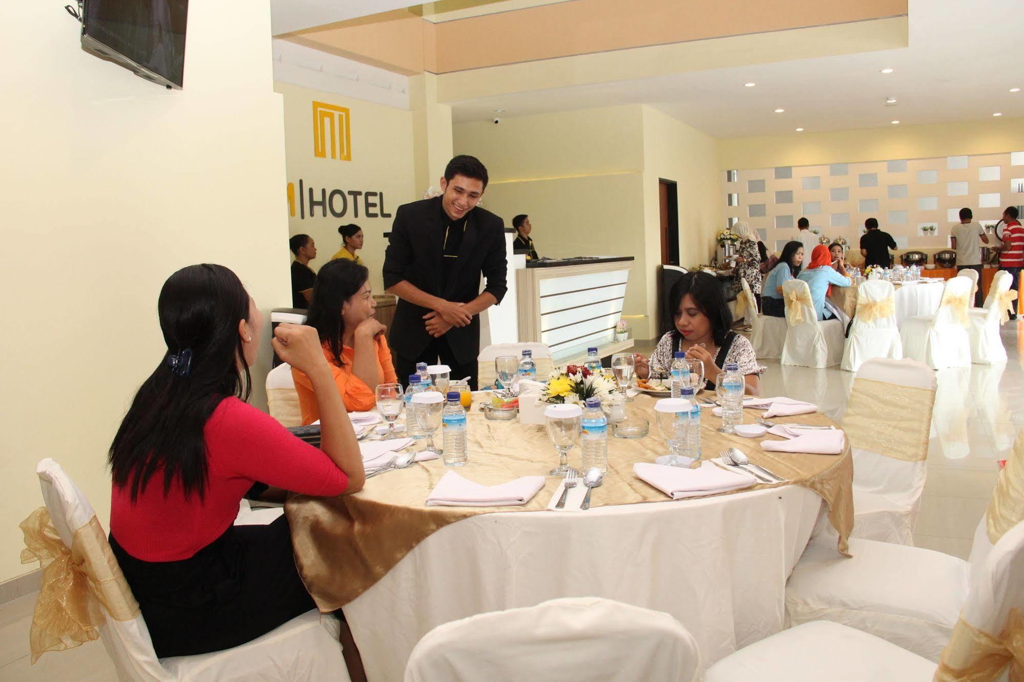 M Hotel Mataram Ngoại thất bức ảnh
